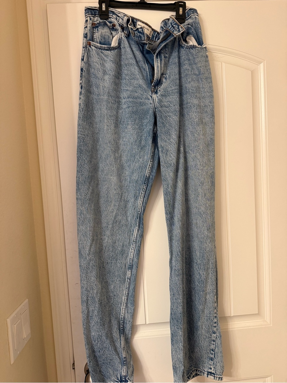 Abercrombie & Fitch Loose high rise size 8 Long